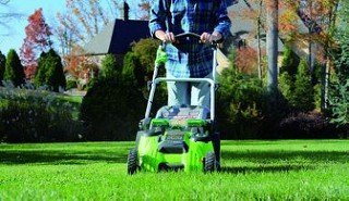 Lawn Mower Lubrication Tips When Using a Grease Gun